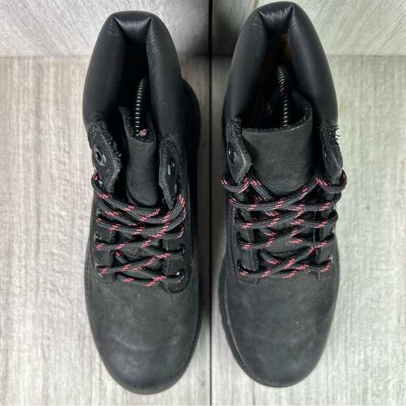 Timberland Classic 6 Inch Black Waterproof Youth Boot Boys Size 5 - Picture 10 of 10